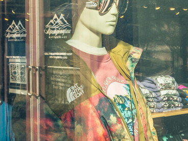Fashionable mannequin in a Paris storefront display, Île-de-France