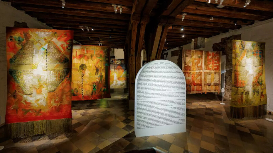 Georgs Barkāns, Shelter for the unicorn, exhibition view. Courtesy of Museum of Decorative Arts and Design 