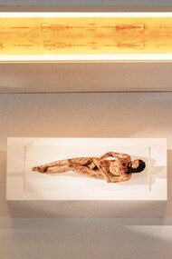 El hombre misterioso en la catedral de Salamanca, España