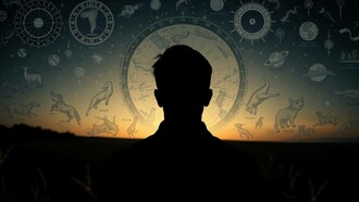 El cielo nocturno, antes que objeto de ciencia, fue un territorio simbólico donde la humanidad aprendió a mirarse y a narrarse a sí misma