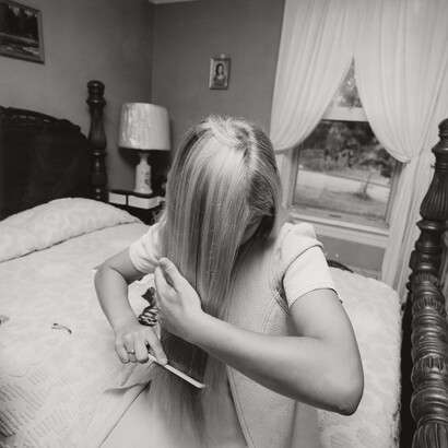 Emmet Gowin, Darlene, Danville, Virginia,
1974. Courtesy of Pace Gallery © Emmet Gowin