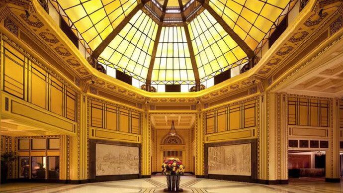 Atrio del Fairmont Peace Hotel Shanghai —cortesía hoteles Fairmont—, Shanghái, China