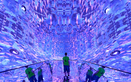 Vicsek Viktor & Rodrigo Guzman: Saeculum, 2025