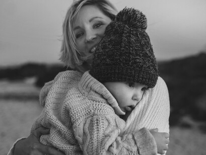 Abriram as cercas, cuidaram para que os perus fossem e voltassem com segurança. Porém, ao fazer a contagem dos perus para colocá-los novamente dentro do cercado, a surpresa: estava faltando um