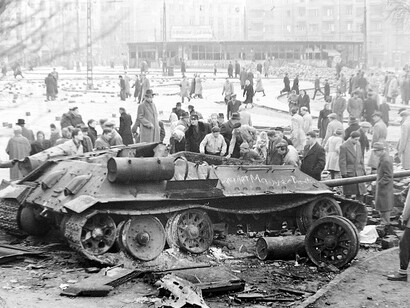 A destroyed T-34-85 tank at the Móricz Zsigmond Square, Budapest, Hungary