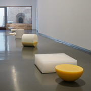 Mercedes Pimiento, Armazón y envoltura, vista de exhibición. Cortesía de la Galería Alarcón Criado