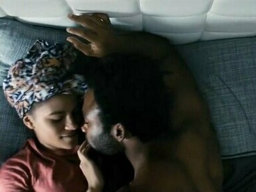 O surrealismo não significa falta de realismo; é um realismo extremo, tão real que provém diretamente do inconsciente humano. Para Frida Kahlo, pintora mexicana que foi por muitos considerada como artista surrealista, suas pinturas representavam sua própria realidade, de maneira distorcida e mística, como aparecia em seu inconsciente