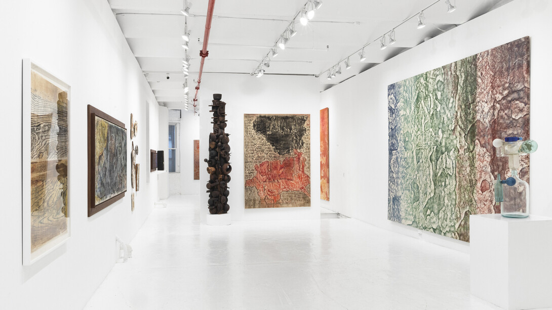 Sari Dienes, Night eyes, exhibition view. Courtesy of Eric Firestone Gallery