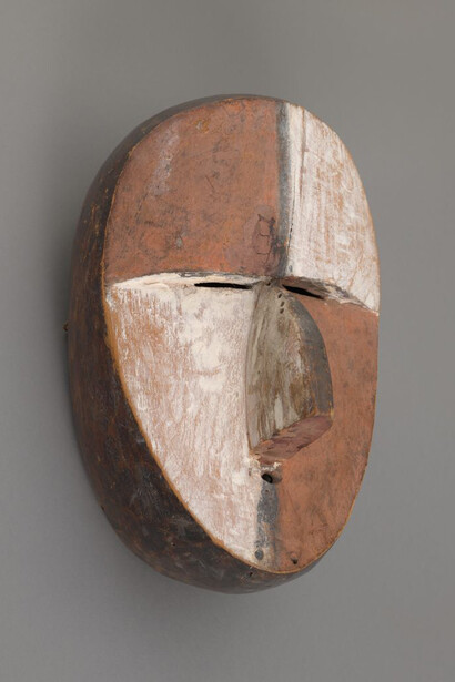 Mask, early 20th century. Courtesy of Menil