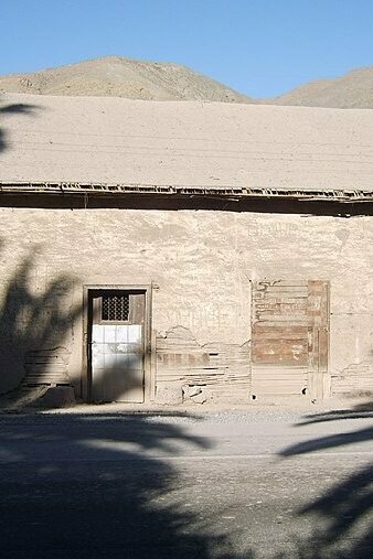 Casona abandonada en Los Loros, Tierra Amarilla, Atacama, Chile