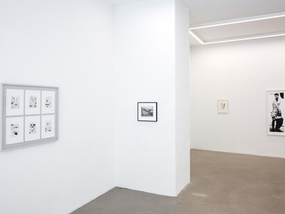 Various artists, Rosen aus dem süden : ausgewählte werke aus berliner artotheken, exhibition view. Courtesy of Galerie Russi Klenner