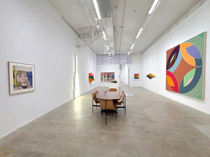 Various artists, The ray gun store, exhibition view. Courtesy of Marc Straus Gallery