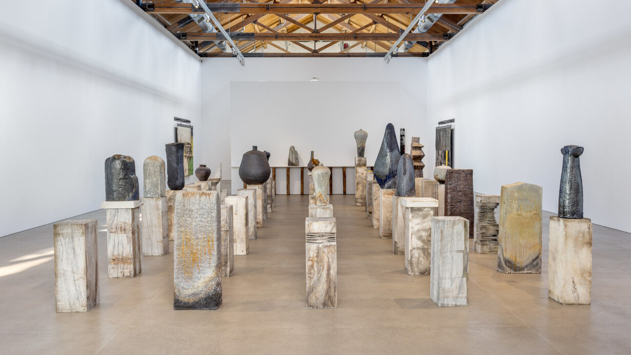 Theaster Gates, Oh, you’ve got to come back to the city, exhibition view. Courtesy of Gray Gallery