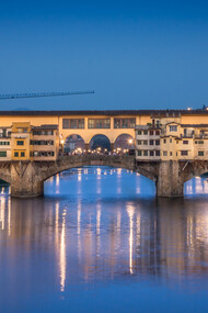 A Ponte Vecchio, sobre o Rio Arno, em Florença