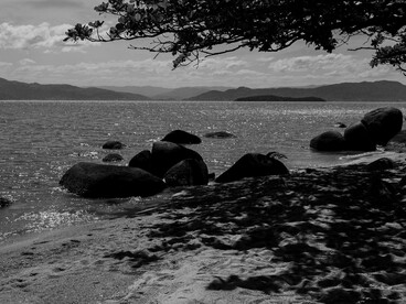 Finalmente vêem as empresas turísticas e suas sociedades, fazerem a ligação hemisférica lógica entre estas duas irmãs lisboetas que, em ambas as margens atlánticas, de uma vez por todas se encontrem e simultaneamente transformem as suas modernidades próprias. As intelectuais, as empresariais, econômicas, linguísticas, culturais e, gastronômicas até...