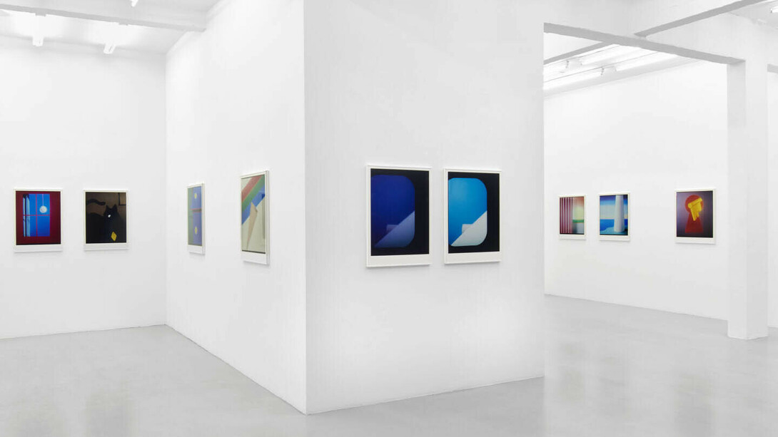 João Maria Gusmão, Day for night. Clownwork and a pale horse, exhibition view. Courtesy of Sies + Höke Galerie