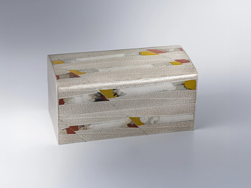 Heated colors, hammered forms: female metal artists of Japan