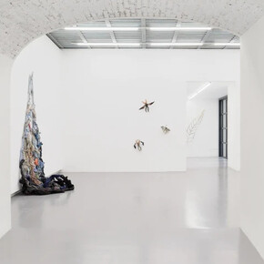 Kaarina Kaikkonen, Unfolding hope, veduta della mostra. Cortesia della Galleria z2o Sara Zanin