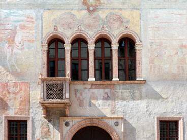 Palazzo Geremia, con affreschi di scuola veronese o vicentina del 1490-1510 circa, Trento, Italia