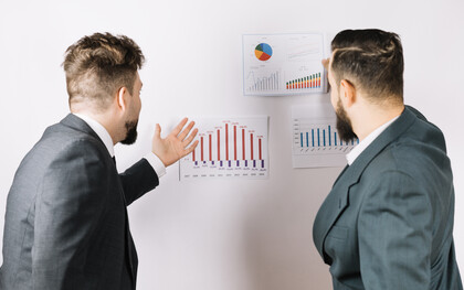 Devant ces courbes, il s’agit de quantifier la probabilité de perte de chiffre d’affaires et d’anticiper les chocs externes