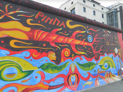Mural en East Side Gallery, Berlín, Alemania