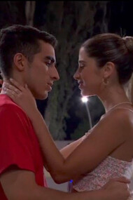 Karime Scander y Jorge Guerra Wiesse en Al fondo hay sitio (2009-actualidad), exitosa telenovela peruana