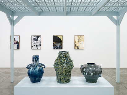 LaRissa Rogers, Dust of the streets, exhibition view. Courtesy of Night Gallery, Los Angeles. Photography by Ed Mumford