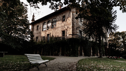 Imaginen mi terror las primeras noches al saber que estaba durmiendo en una Casona del Siglo XVII y la casa decidía hablarme en las madrugadas