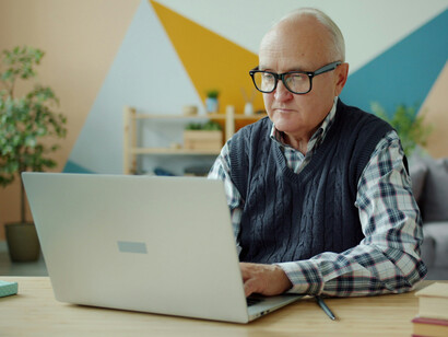 Muchas veces el supuesto “sesgo etario” se exagera y oculta otros factores más determinantes en una contratación