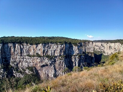  Nosso racional nos convenceu que, apesar da distância, deveríamos ir até o cânion, considerando a baixa probabilidade de regressarmos ao Rio Grande do Sul ou a Santa Catarina apenas pelo cânion

