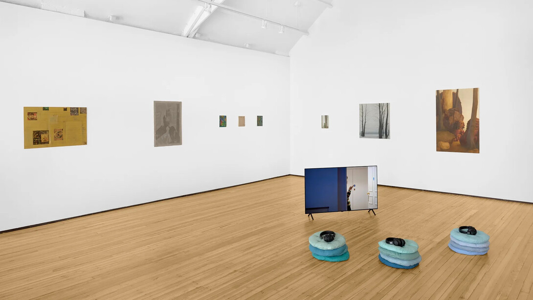 Various artists, To save and to destroy, exhibition view. Courtesy of Bank Gallery