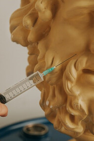 A sculpture getting a botox 