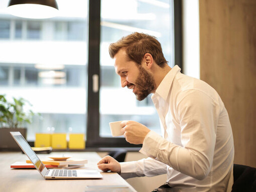 Usar frases largas en lugar de palabras sueltas mejora significativamente la seguridad