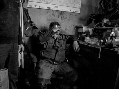 Petr Machan, The last men of steam, exhibition view. Courtesy of Leica Gallery