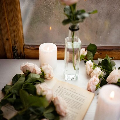 Vivere hygge significa imparare a godere del momento presente, con semplicità e gratitudine