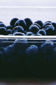 Da quel dì, mi feci preparare sempre quel piatto da zia e finii per portarmelo in un tupperware ogni giorno a lavoro. Provai anche con altre ricette. La carbonara. Pesto e nero di seppia. Ma l'assassina, zia, sapeva farla a meraviglia. E aveva queste proprietà taumaturgiche