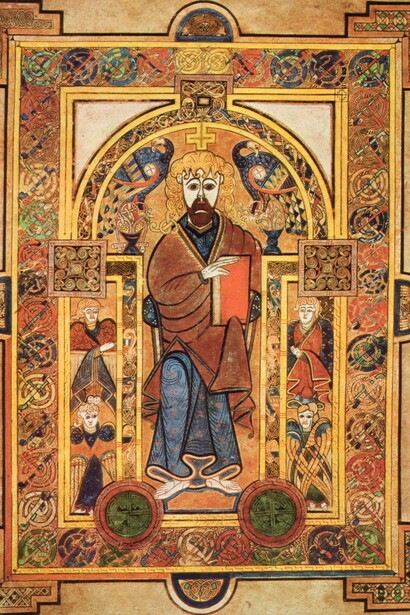 "Libro di Kells", Folio 032v, "Cristo in trono", IX secolo. Scannerizzata da Treasures of Irish Art, 1500 a.C. to 1500 d.C., collezione del National Museum of Ireland, Royal Irish Academy, & Trinity College, Dublin, Metropolitan Museum of Art & Alfred A. Knopf, New York, 1977