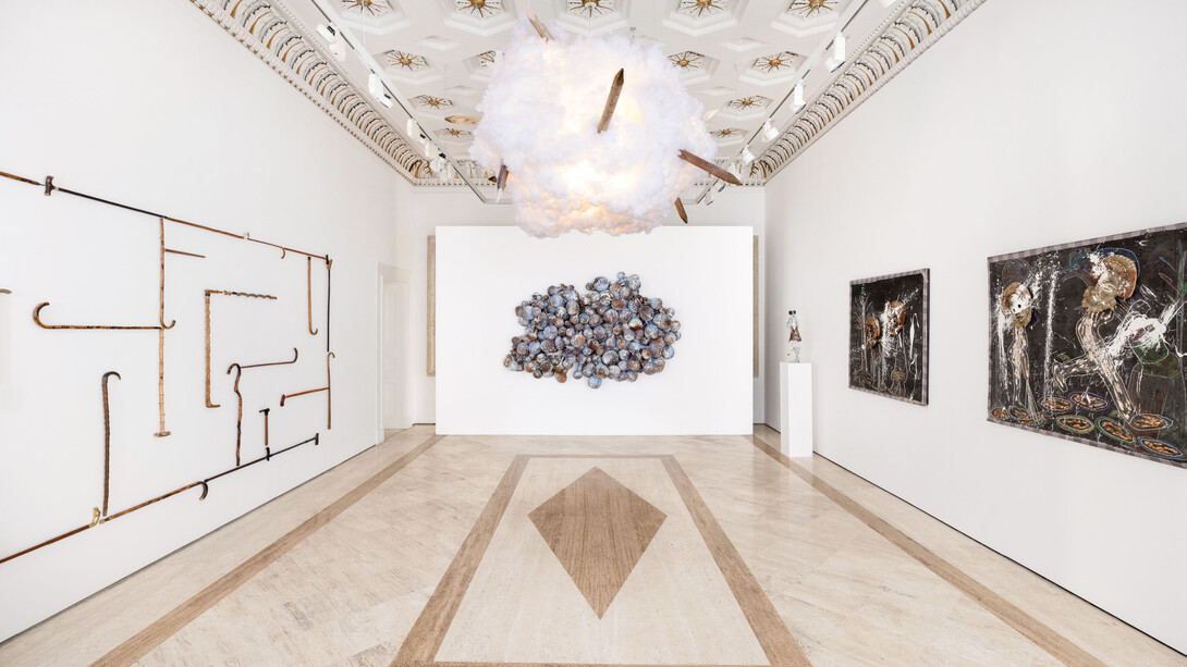 Pascale Marthine Tayou, exhibition view. Courtesy of Robilant+Voena Gallery