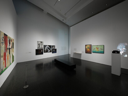 Like a dance of starlings, exhibition view. Courtesy of MACBA