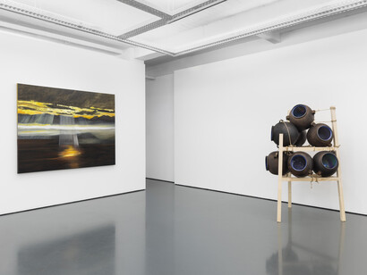 Manuel Chavajay, Rupeequul kaajuleew. Vientre de los cosmos, vista da exposição. Cortesia de Pedro Cera. Foto de Bruno Lopes