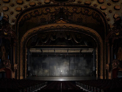 Stan Douglas, Ghostlight, 2024. © Stan Douglas. Courtesy the artist, Victoria Miro, and David Zwirner