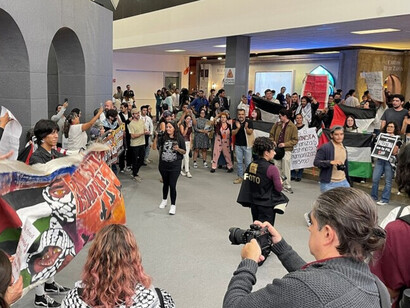 Action en faveur de la Palestine à la FIL Guadalajara 2025, 3 décembre. Photo d'Alequihdez