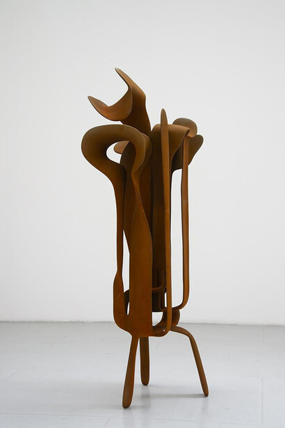 Tony Cragg, Ge(schichte), exhibition view. Courtesy of Galleria Tucci Russo 