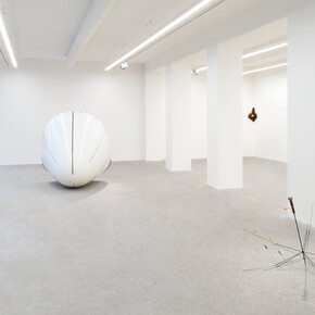 Ruoxi Jin, Microclimats, vue de l'exposition. Avec l'aimable autorisation de la galerie Mennour