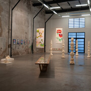 Varios artistas, El jardín del sueño, vista de exhibición. Cortesía de Ungallery 