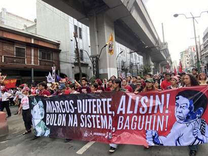 Para ver lo evidente, basta con observar las construcciones inacabadas, los proyectos inconclusos y los “elefantes blancos” que parecen monumentos al despilfarro, detrás de los cuales se esconden las mordidas, como se conoce a las tajadas a los presupuestos.  Día Nacional de Acción Juvenil contra la Corrupción, 17.10.2025, Manila, Filipinas