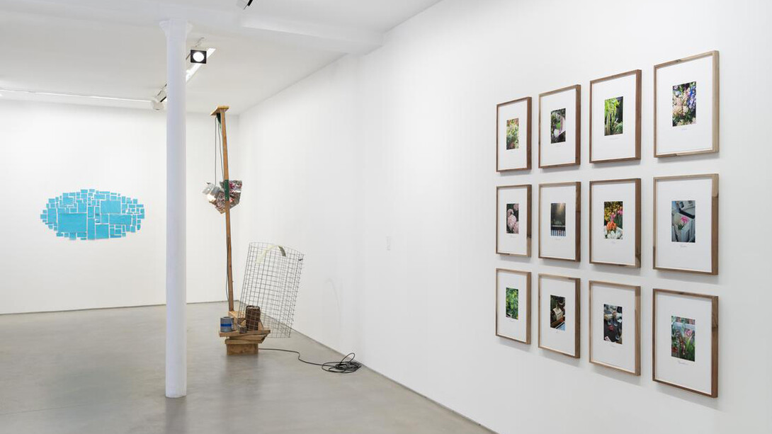 Abraham Cruzvillegas, Rirkrit Tiravanija, Danh Vo, vue d'exposition. Avec l'aimable autorisation de la Galerie Chantal Crousel