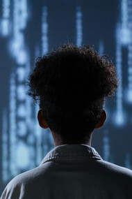 La cantidad de datos personales que entregamos en internet y redes sociales es mucho mayor de lo que solemos imaginar, y sus implicancias son profundas