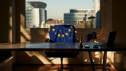 Die Frage ist, wie dieses Dokument (ESN) von den wichtigsten Ländern der Europäischen Union gelesen wird, die die Ukraine in ihrem Krieg mit Russland, von dem sich Washington immer mehr distanziert, entschlossen unterstützen