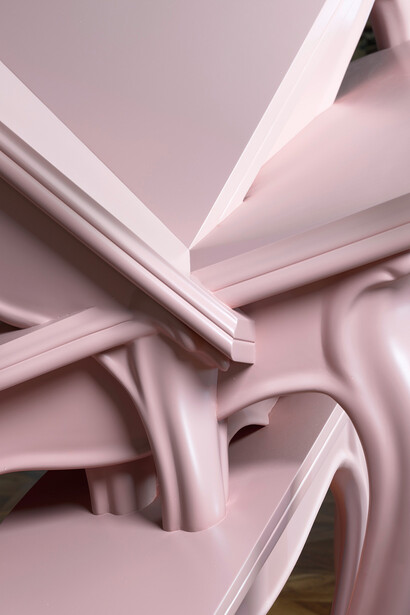 Tony Cragg, Level surface (detail), 2025. Mit freundlicher genehmigung des DomQuartier Salzburg 